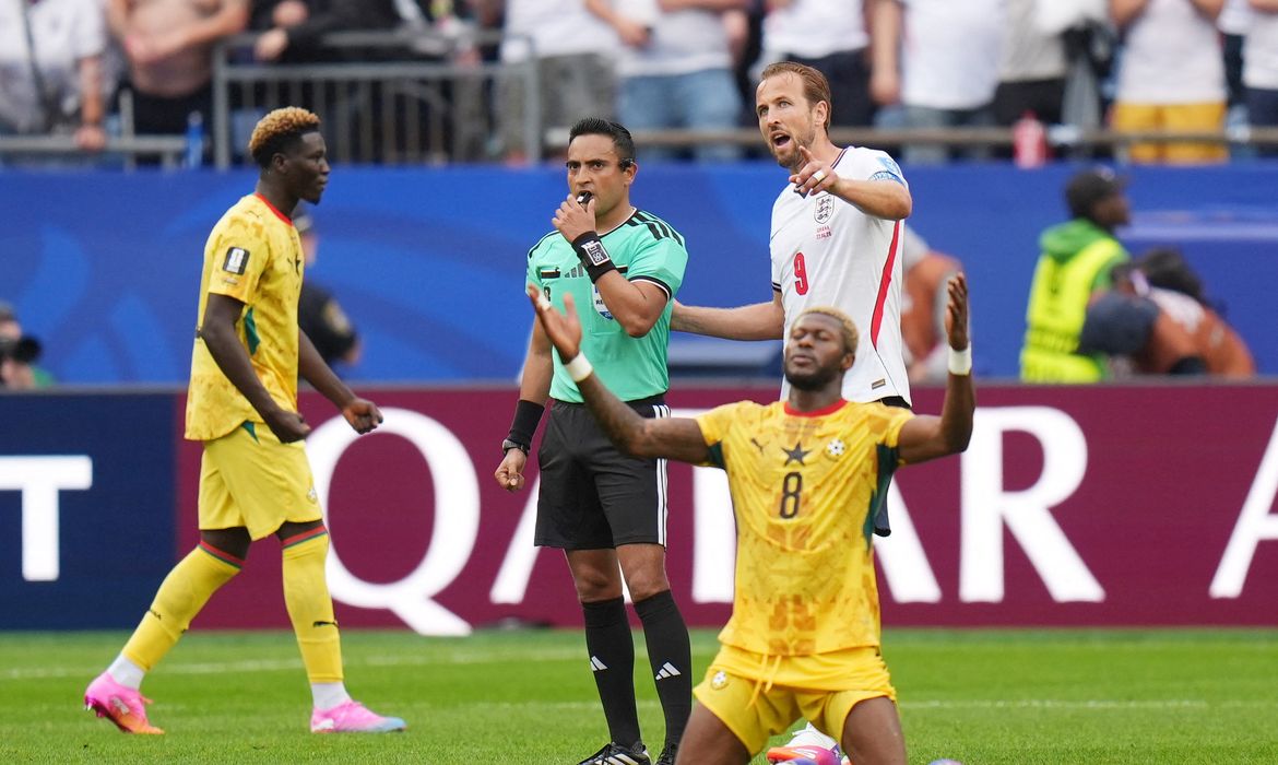 Gana segura Inglaterra e duelo de líderes do Grupo L não sai do zero