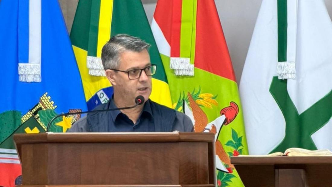 Concurso público está mantido e novas convocações dependem de adequação legislativa, afirma secretário de Administração