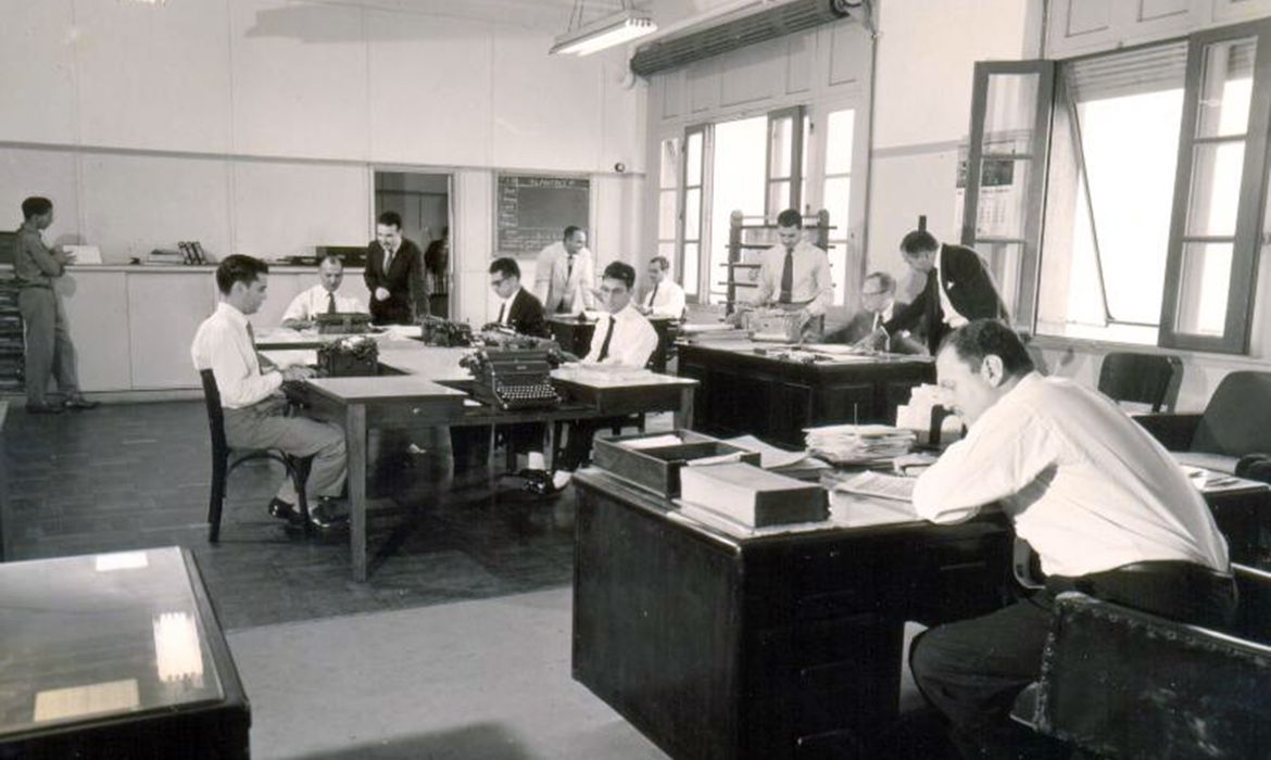 90 anos em 90 histórias: o nascimento e as inovações da Rádio Nacional