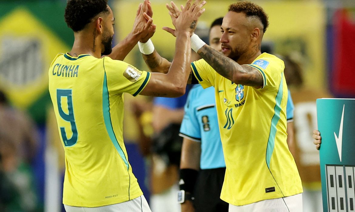 Jogos do Brasil na Copa provocam altos e baixos no consumo de energia