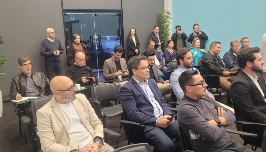 Diretoria executiva do Sebrae/SC reúne lideranças em Joinville
