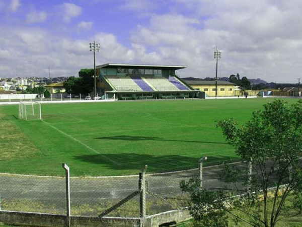 Fim de semana ter&aacute; 12 jogos pelos campeonatos de futebol da prefeitura de Canoinhas
