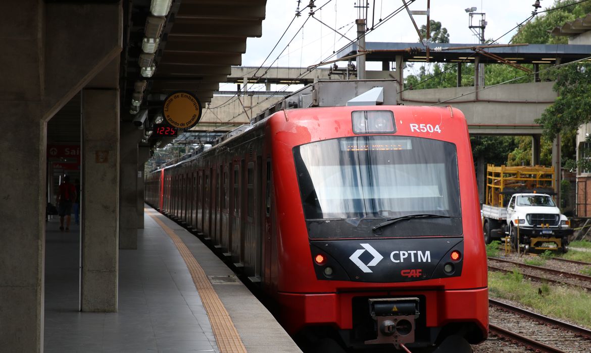 Linhas de trem que retornaram para CPTM funcionam normalmente em SP