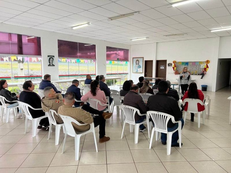Políticas públicas voltadas à terceira idade.