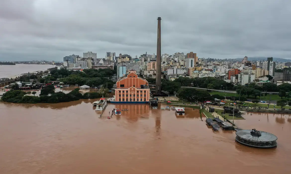Rio Guaíba pode atingir cota de alerta até sexta-feira em Porto Alegre