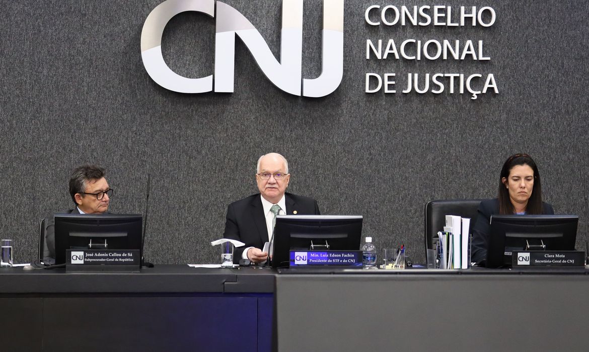 Ministro Fachin apresenta novas regras de conduta para magistrados