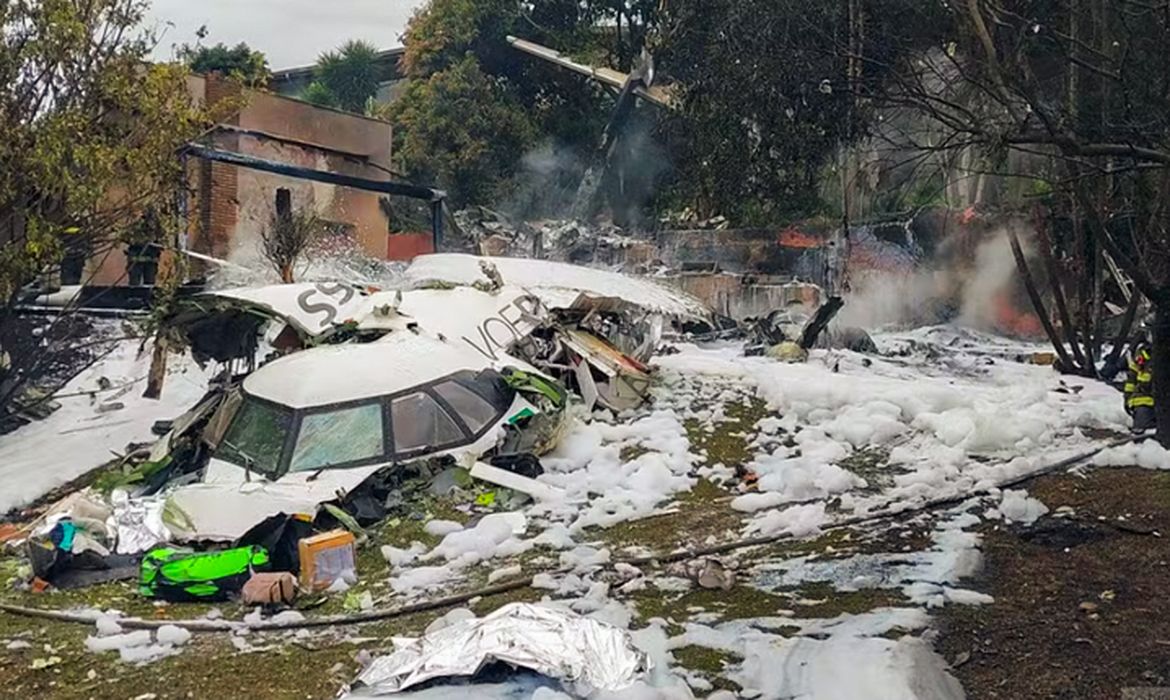 Polícia Federal indicia 16 pessoas por queda de avião da Voepass