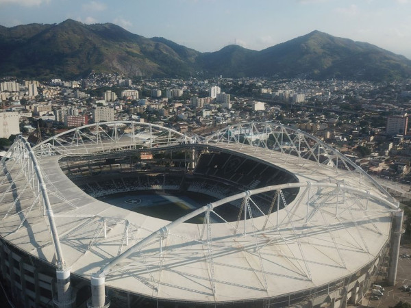 Ventania no Rio adia Botafogo x Fluminense pelo Brasileir&atilde;o Feminino