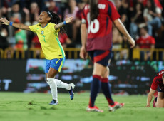 C&acirc;mara aprova lei com medidas para promover futebol feminino no pa&iacute;s