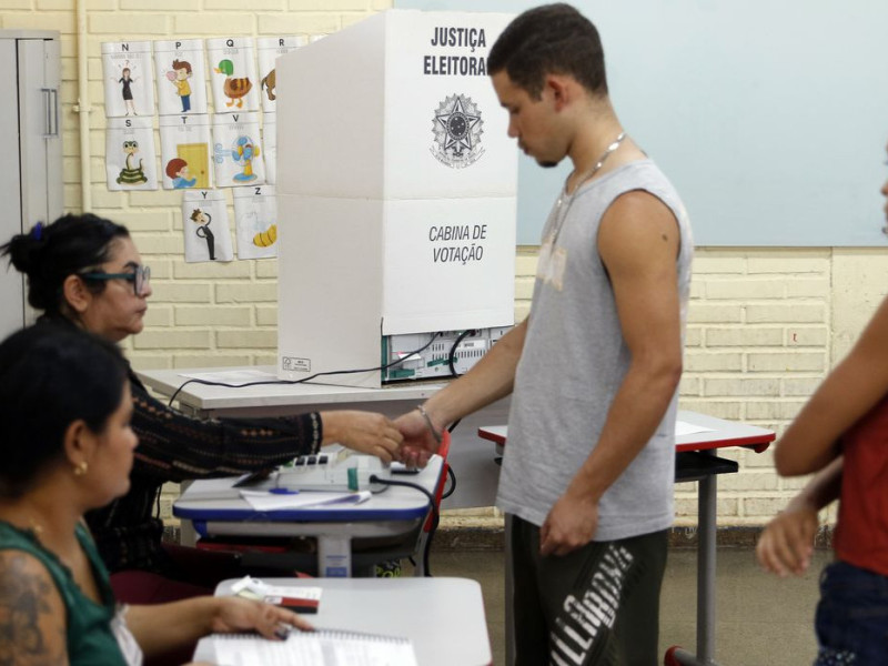 Com envelhecimento da popula&ccedil;&atilde;o, eleitorado jovem recua 22% em 16 anos