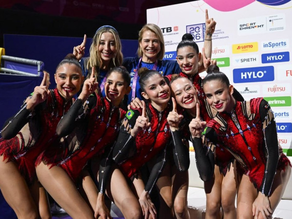 Brasil faz hist&oacute;ria e leva dois ouros no Mundial de gin&aacute;stica r&iacute;tmica