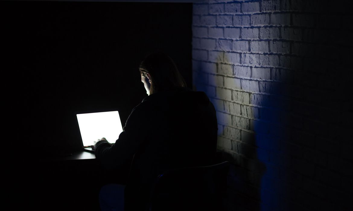 TSE debate combate a deepfake nas eleiÃ§Ãµes