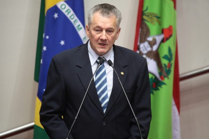 Eni Voltolini, como deputado estadual, em 2014