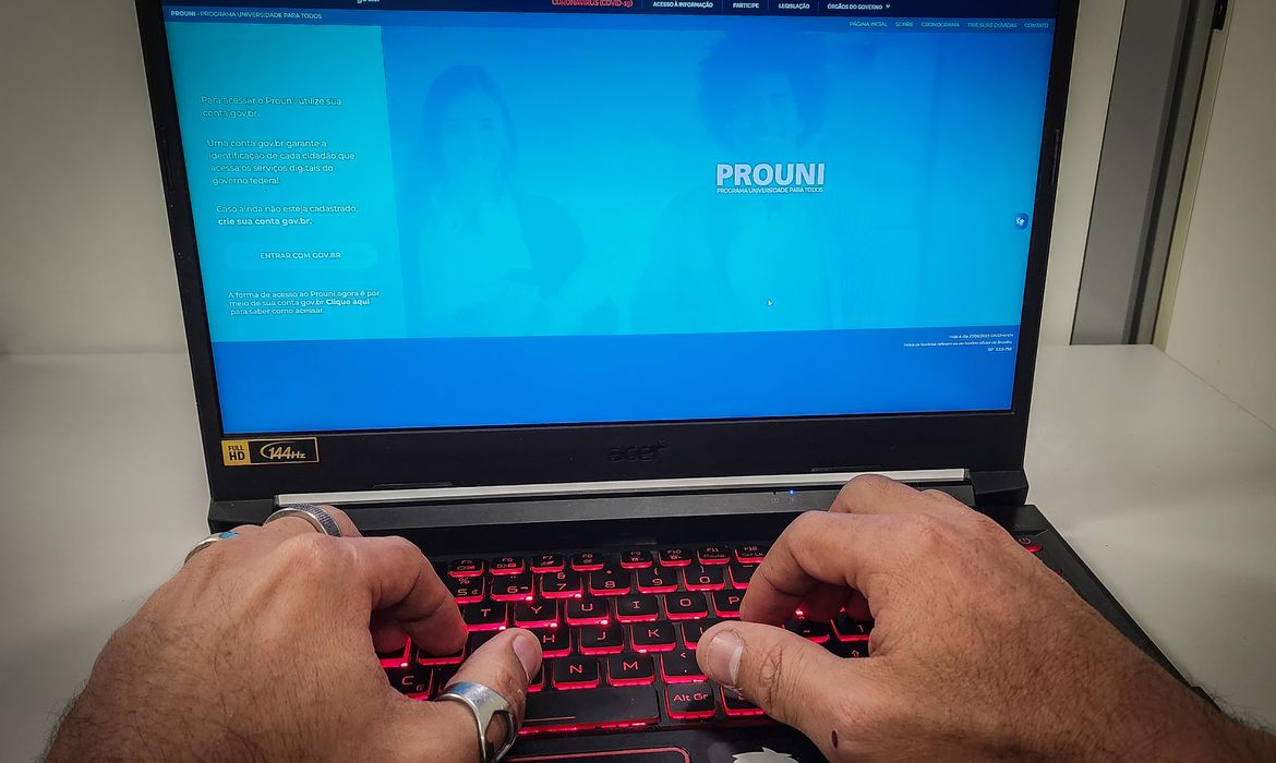 Prouni: candidatos têm até amanhã para registro na lista de espera