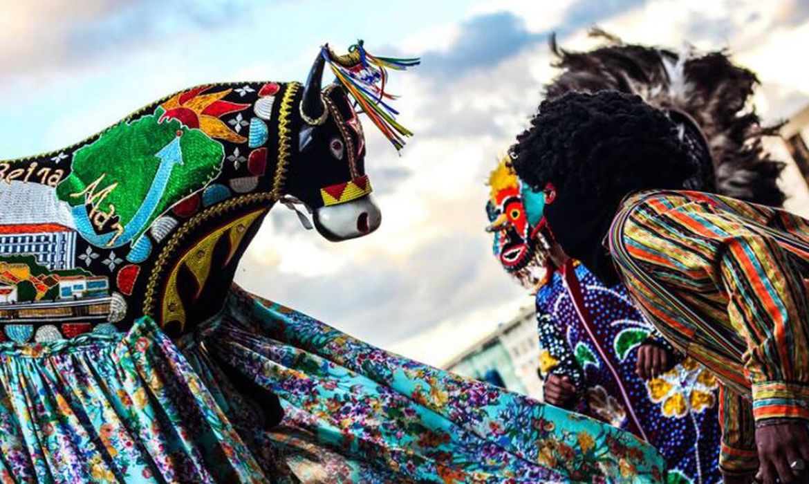 Mestres e mestras da cultura popular se reúnem em Brasília 