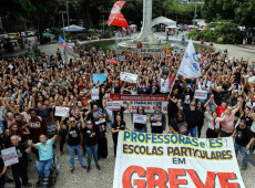 Professores de escolas particulares do Rio fazem greve de 24 horas