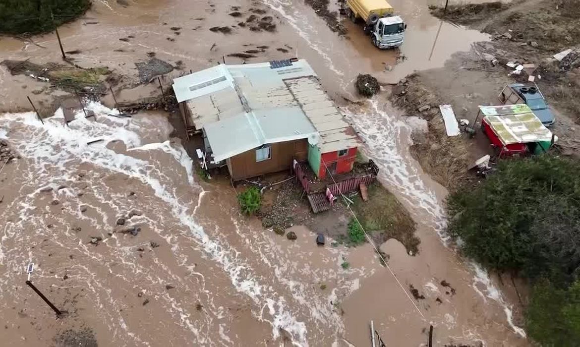 ONU prevê El Niño "muito forte" com duração até fevereiro de 2027