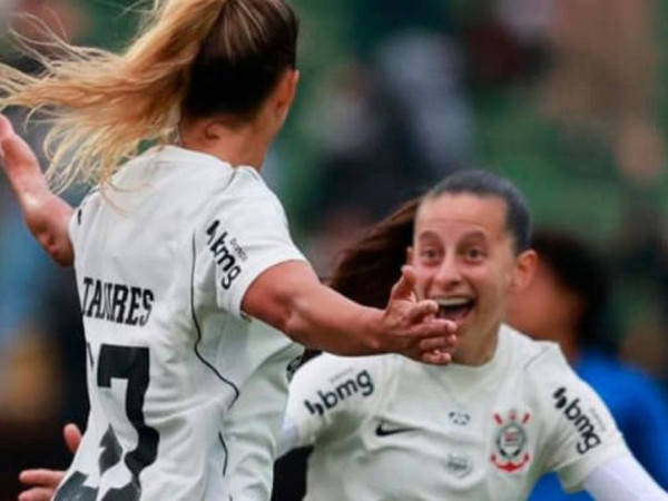 Brasileiro Feminino: Corinthians vai &agrave;s semifinais e enfrenta o Bahia