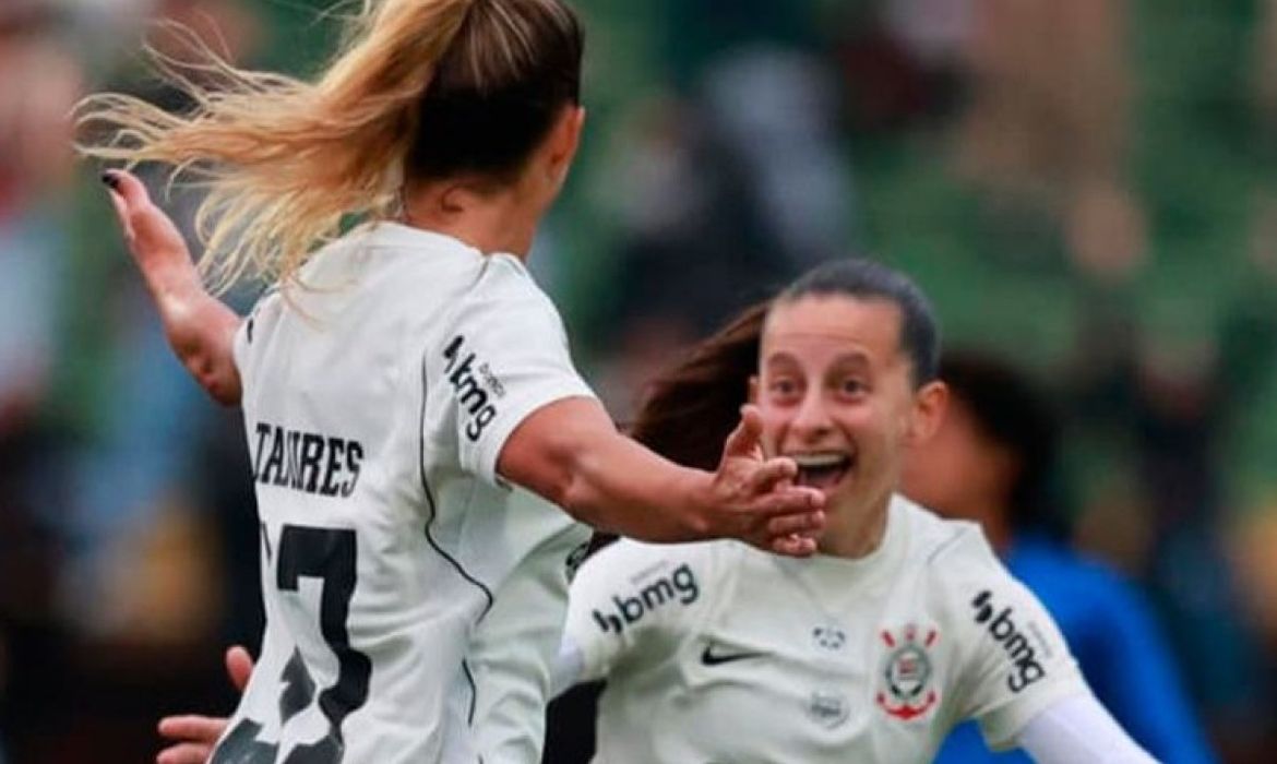 Brasileiro Feminino: Corinthians vai às semifinais e enfrenta o Bahia