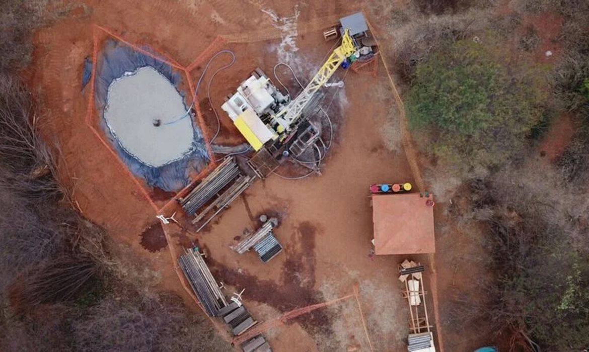 JustiÃ§a Federal paralisa atividade de mina de lÃ­tio em Minas Gerais