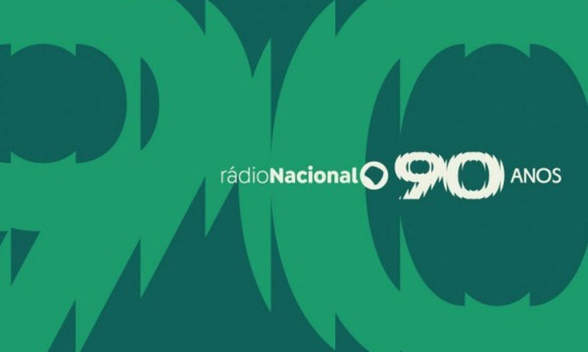 Rádio Nacional celebra 90 anos com transmissões de momentos marcantes