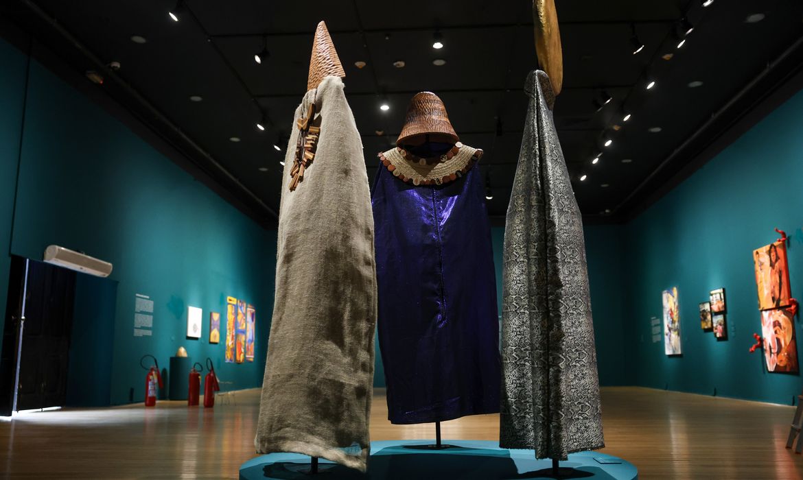 Exposição no CCBB do Rio traz a força da arte de mulheres da Amazônia
