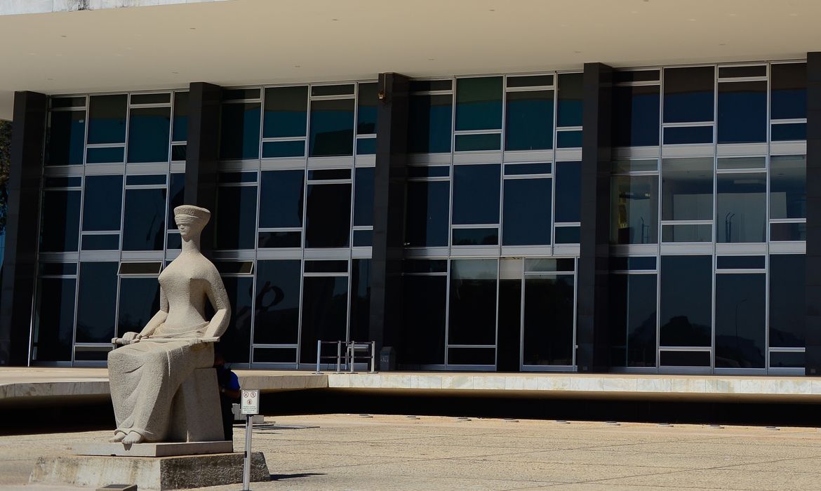 Segunda Turma do STF forma maioria para afastar diretor-geral da PF
