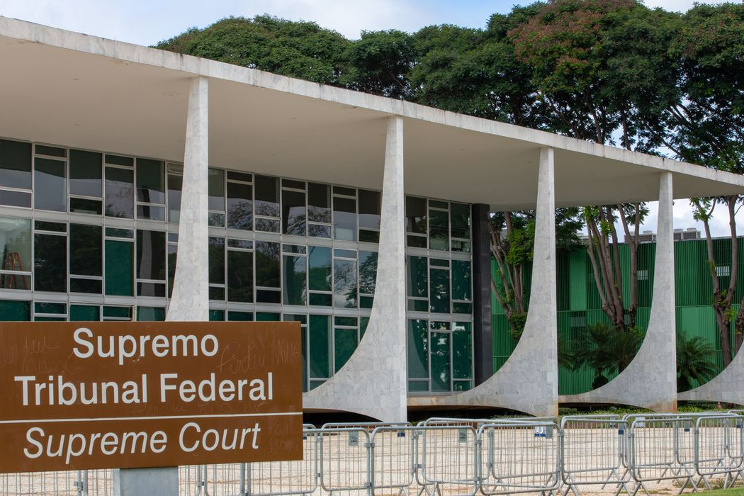 STF: Gilmar Mendes sugere adiar sess&atilde;o sobre conduta de Moraes