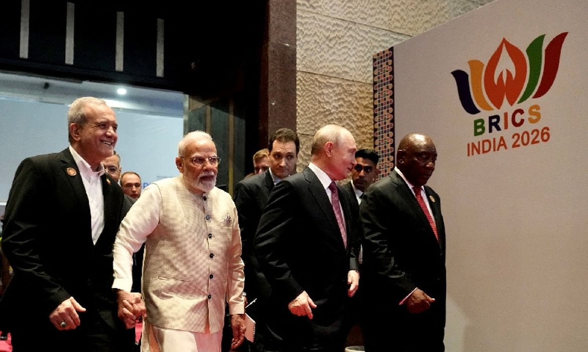 Com Irã e Emirados Árabes no bloco, Brics pede calma a Oriente Médio