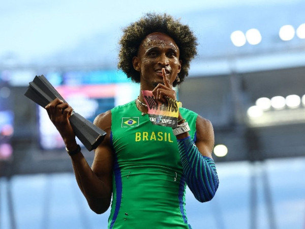 Melhor entre os melhores: Alison dos Santos &eacute; campe&atilde;o do Ultimate 2026