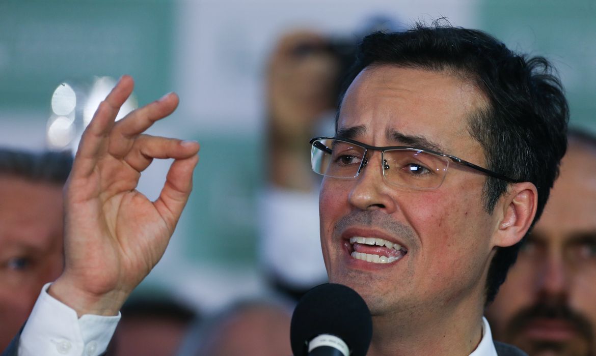 TSE suspende campanha de Deltan ao Senado pelo Paraná 