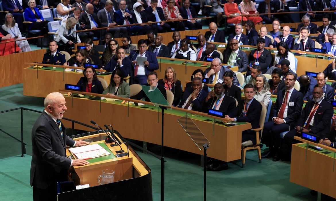 "O Brasil não cabe no quintal de ninguém, diz Lula em discurso na ONU