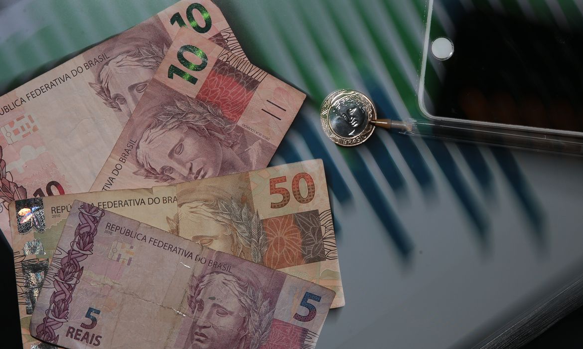 Ata do Copom atribui corte da Selic à desaceleração da economia 