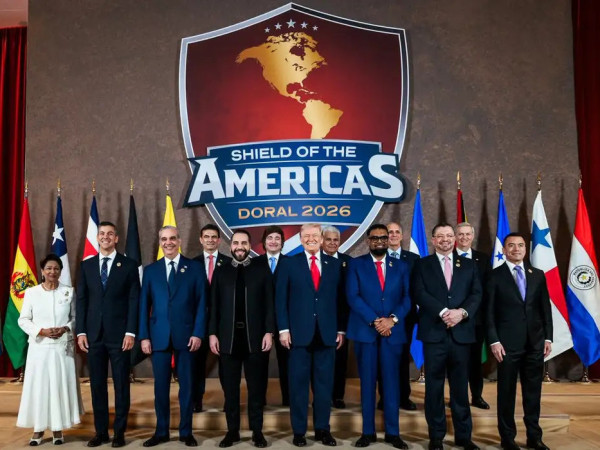 Escudo das Am&eacute;ricas usa cart&eacute;is para barrar China, dizem especialistas