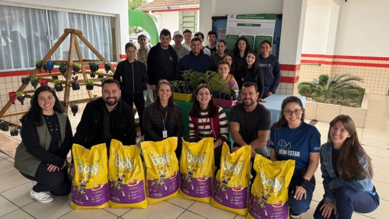 O projeto uniu educa&ccedil;&atilde;o ambiental, reciclagem e uma a&ccedil;&atilde;o de cuidado com a comunidade.