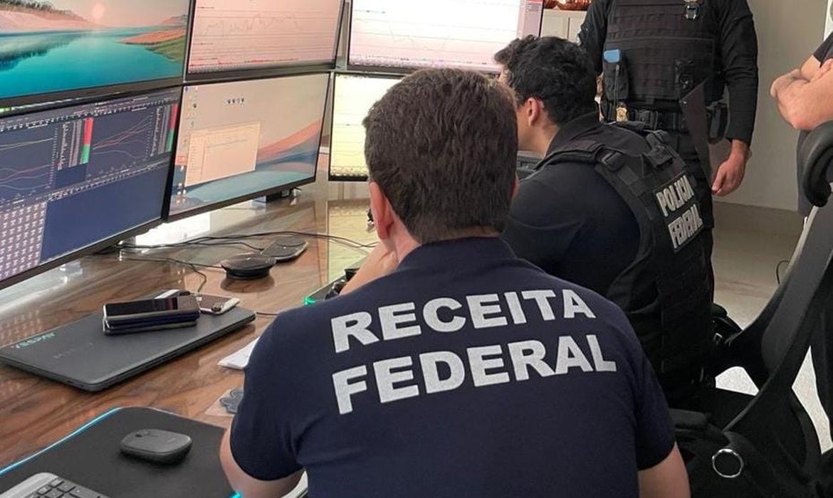 Polícia e MP deflagram nova fase da Operação Carbono Oculto em SP