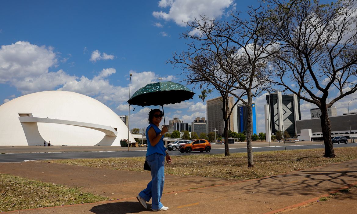 Inmet: calor acima da média e chuvas irregulares devem marcar outubro