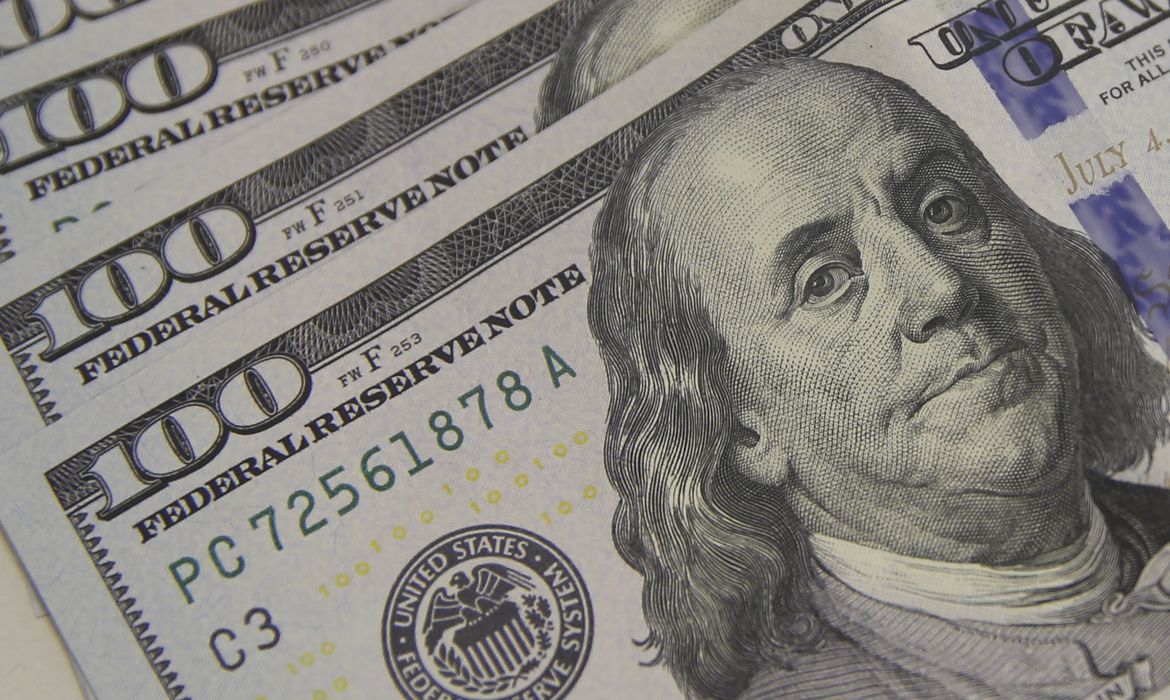 Déficit nas contas externas soma US$ 5,1 bilhões em agosto