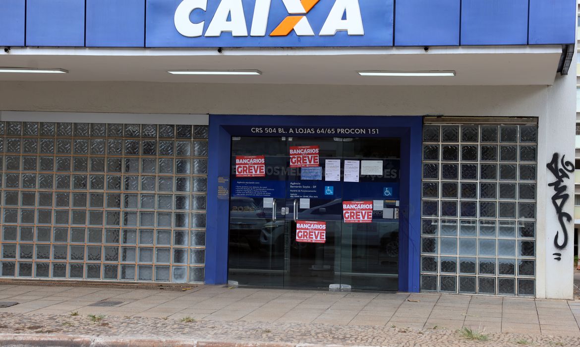 TST determina reajuste de plano de saúde e fim da greve da Caixa 
