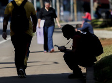 Percentual de jovens nem-nem no Brasil cai para 22,4%, mostra estudo