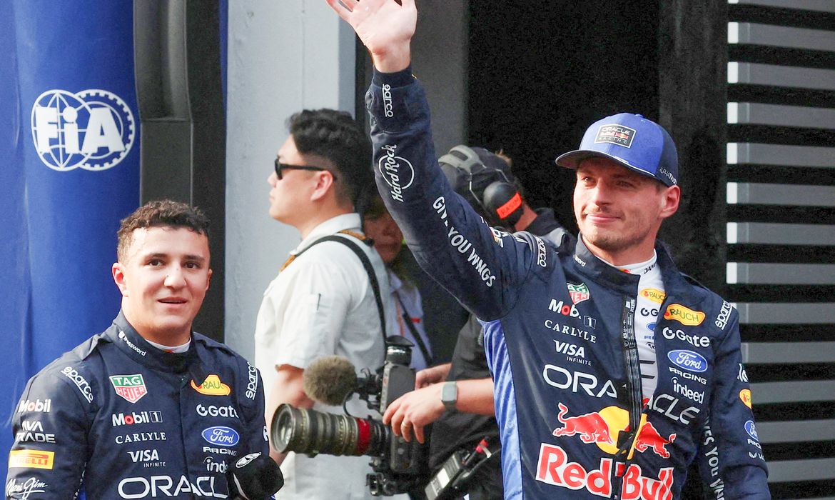Na Malásia, Verstappen faz sua primeira pole position da temporada