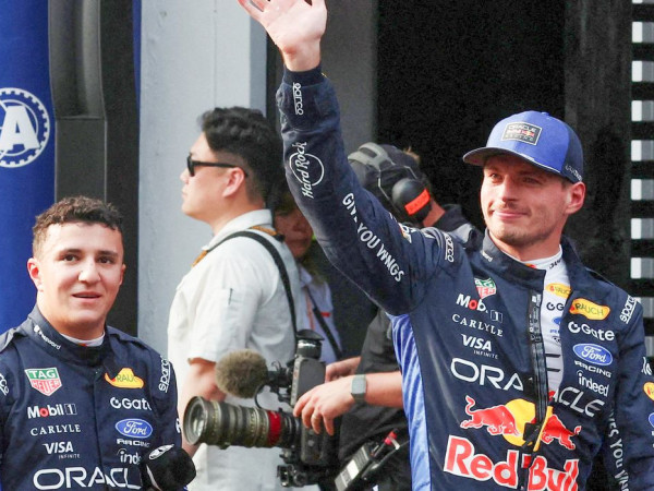 Na Mal&aacute;sia, Verstappen faz sua primeira pole position da temporada