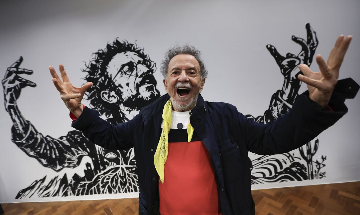 Exposição em São Paulo celebra os 90 anos de Tom Zé