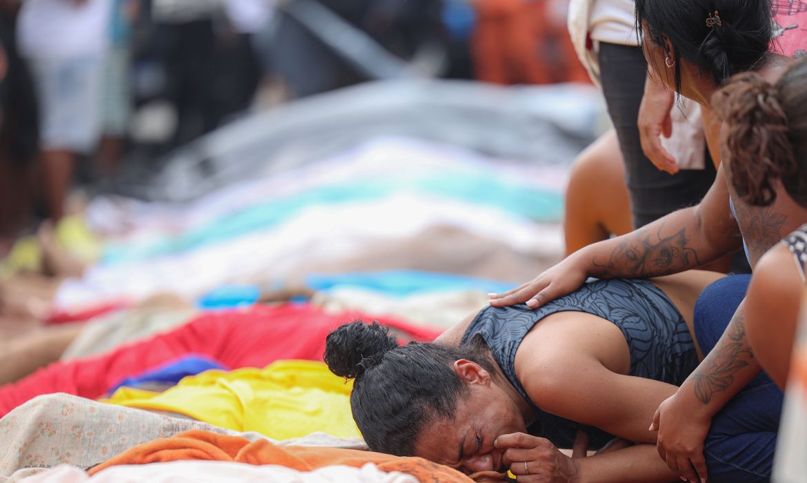 MPRJ denuncia mais oito PMs que participaram da Operação Contenção