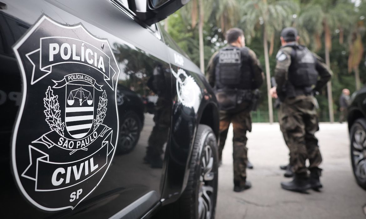 Polícia de SP prende três suspeitos de explorar bets