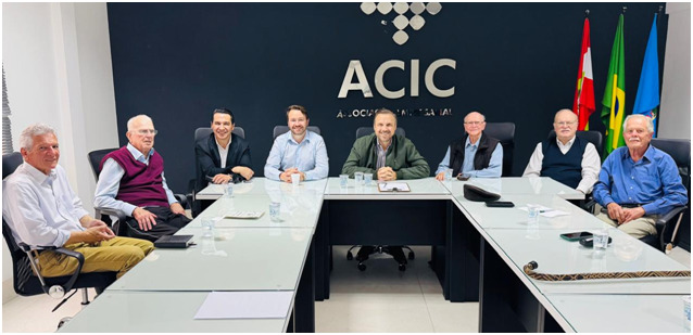 Edson da Silva, Niceto Osmar Fuck, Reinaldo de Lima J&uacute;nior, Felipe Matheus Piermann, Fl&aacute;vio Andrei  Haag, Luiz Fernando Freitas, Romeo Vier e  Agenor Cristofoli. 