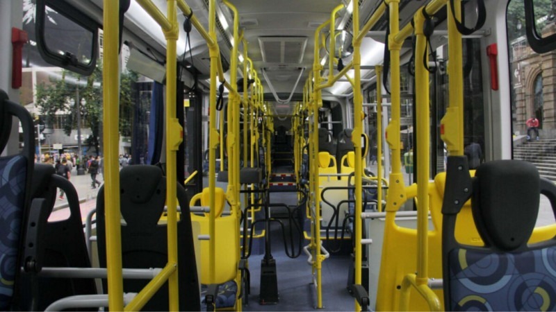 O transporte funcionará das 9h às 11h e das 13h30 até o encerramento da votação, às 17h.