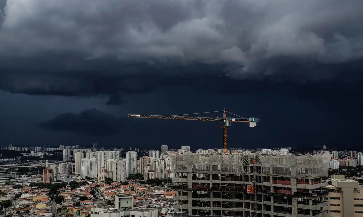 Chuvas ficam mais intensas no Norte, Centro-Oeste e Sudeste do país