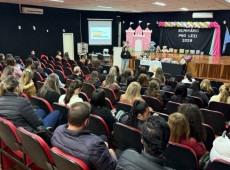 Professores participam de semin&aacute;rio do ProLEEI em Canoinhas 