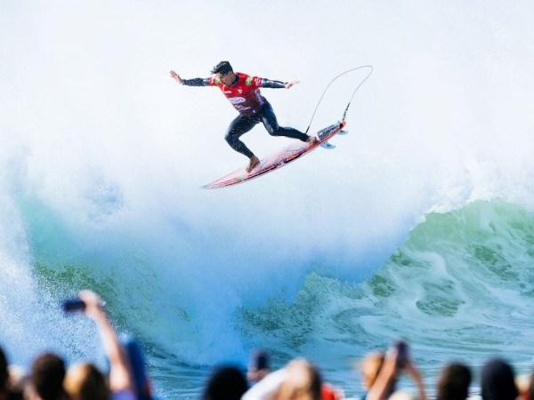 Surfe: Medina &eacute; vice-campe&atilde;o em Peniche e sobe para 4&ordm; no ranking